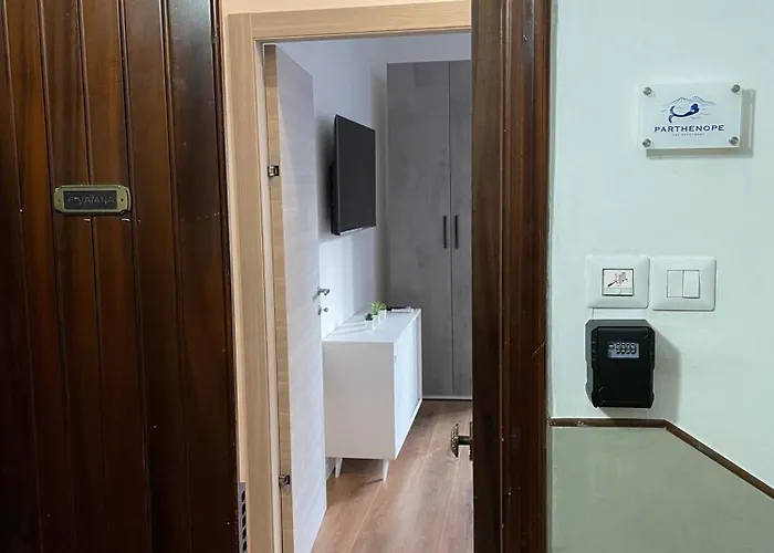 Parthenope Art Apartment